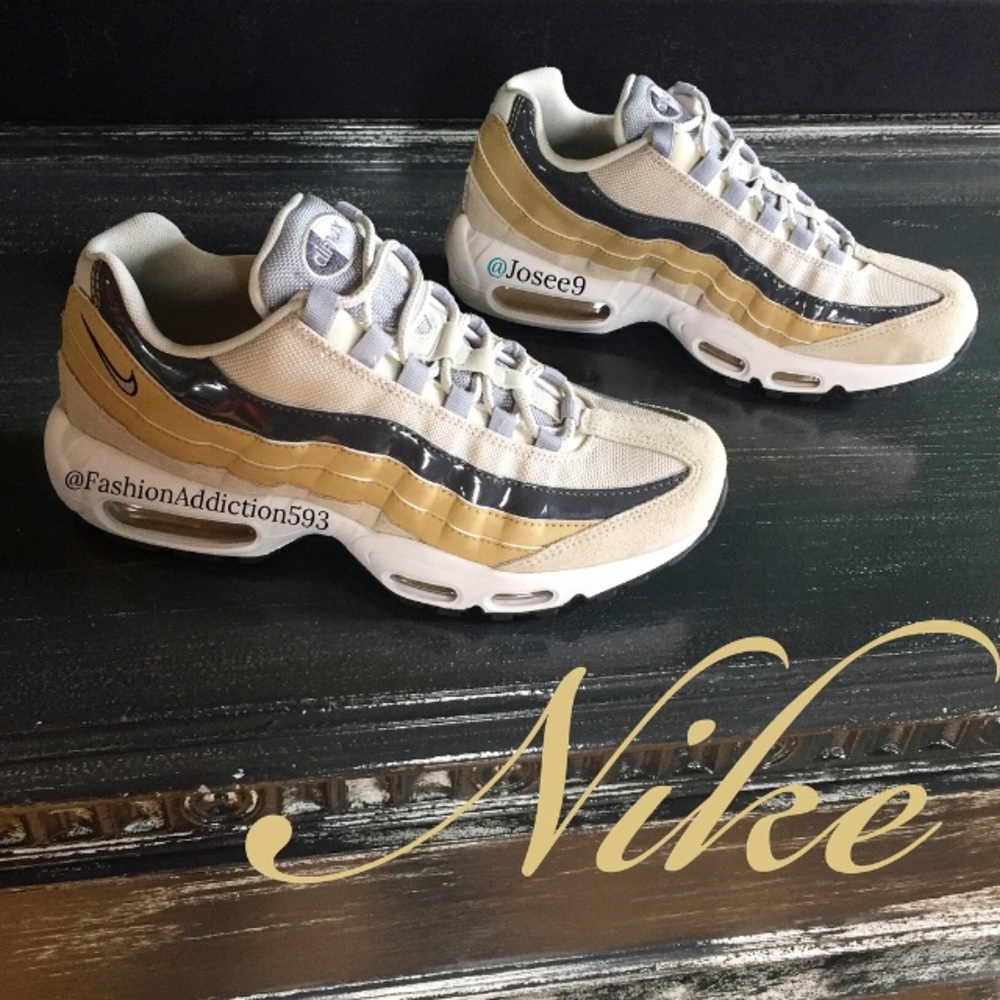 Nike Air Max 95 Women’s Light Bone Grey Sneakers - Picture 4 of 6